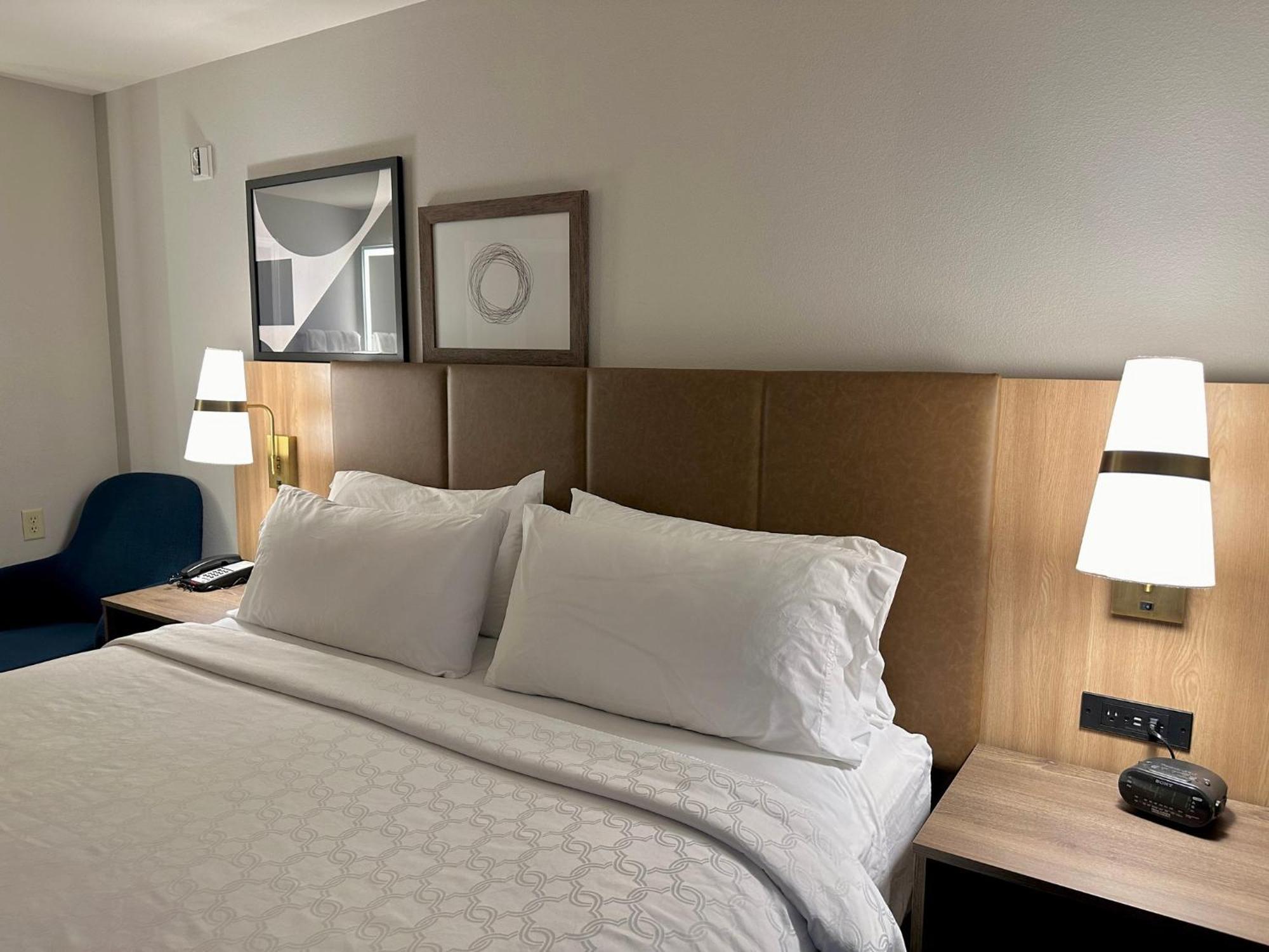 Staybridge Suites Milwaukee West-Oconomowoc By Ihg Extérieur photo