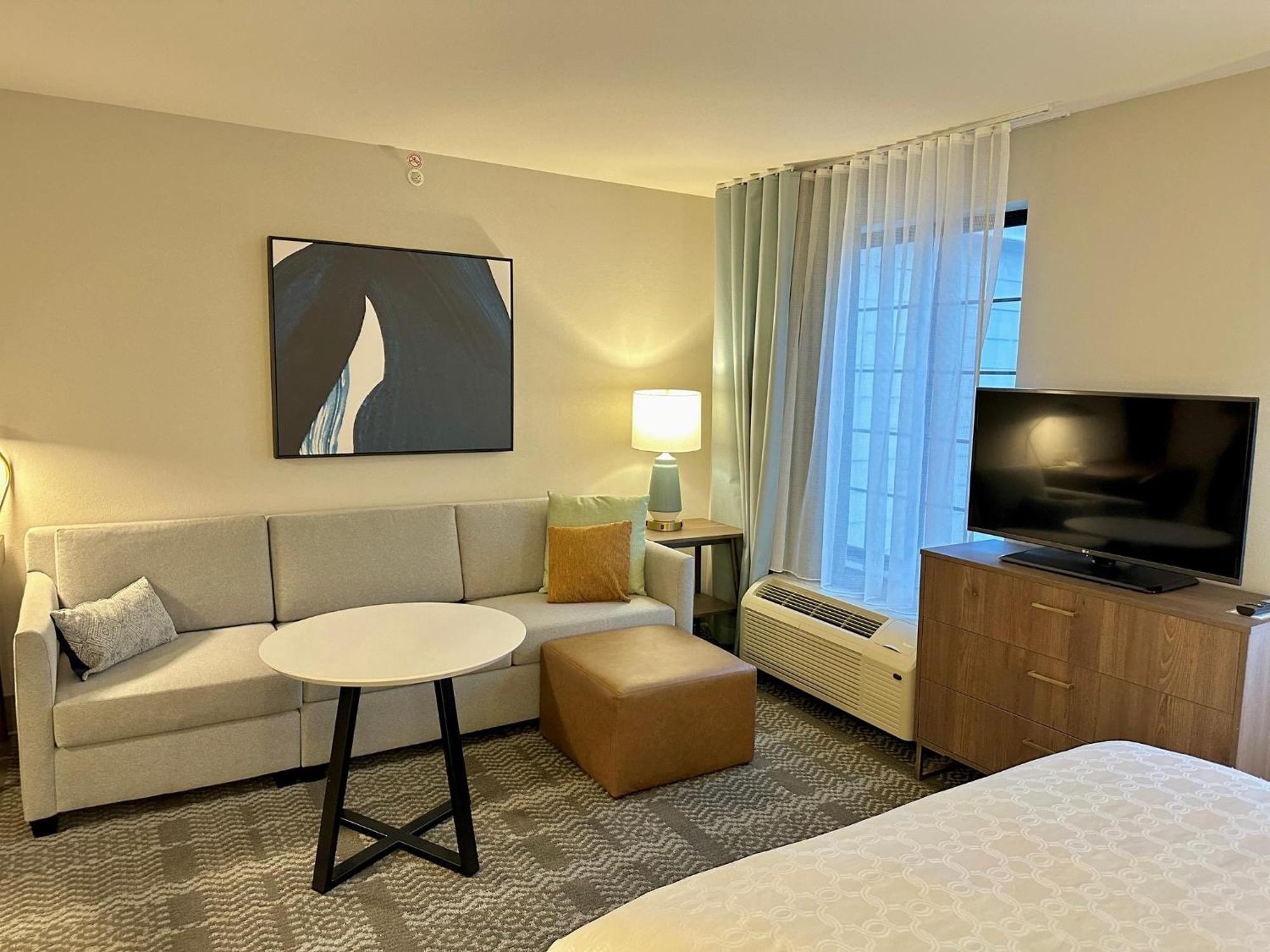 Staybridge Suites Milwaukee West-Oconomowoc By Ihg Extérieur photo