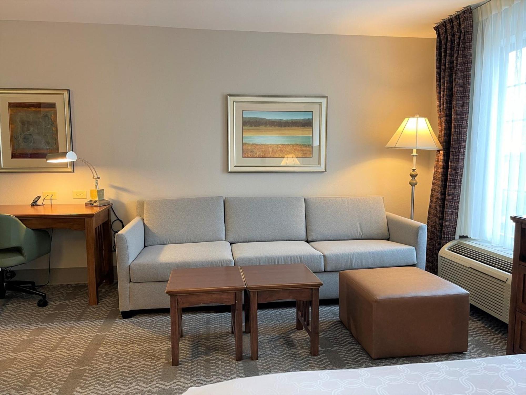 Staybridge Suites Milwaukee West-Oconomowoc By Ihg Extérieur photo