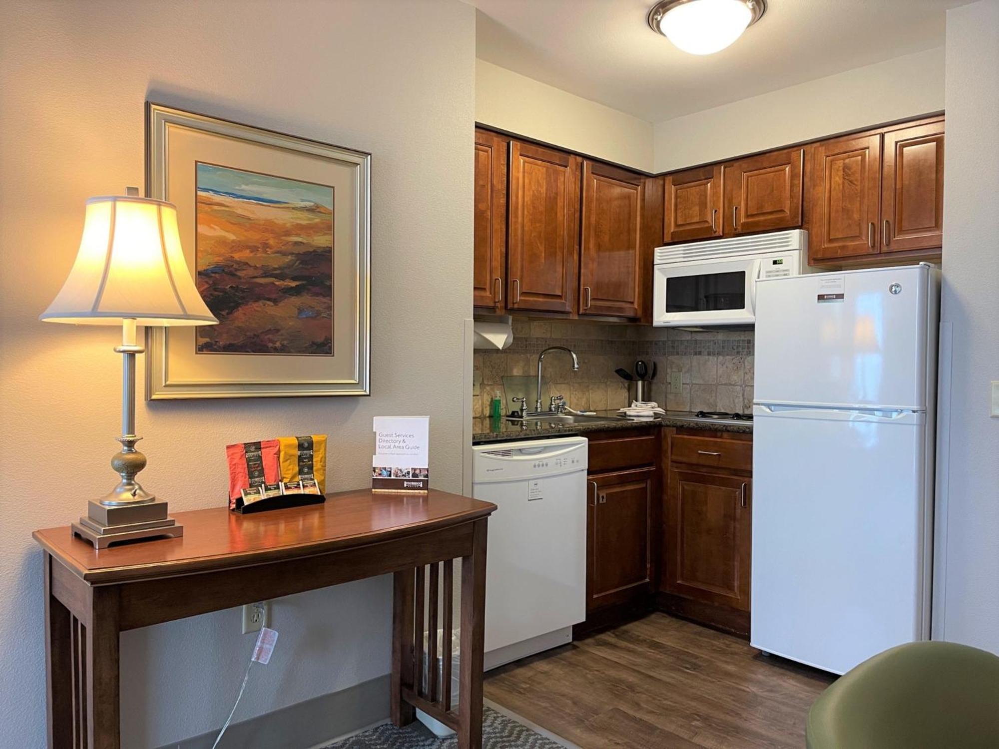 Staybridge Suites Milwaukee West-Oconomowoc By Ihg Extérieur photo